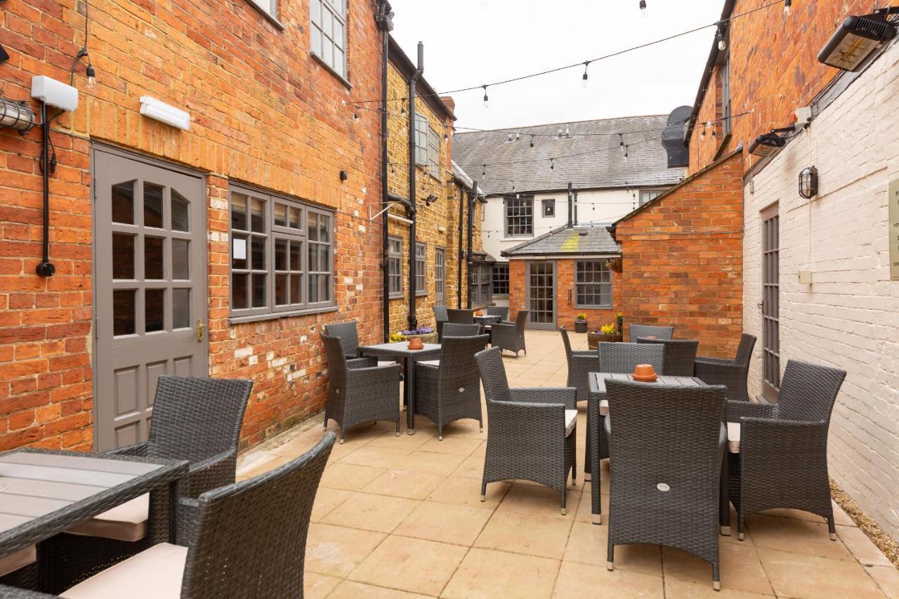 Oyo Unicorn Inn Deddington Exterior photo