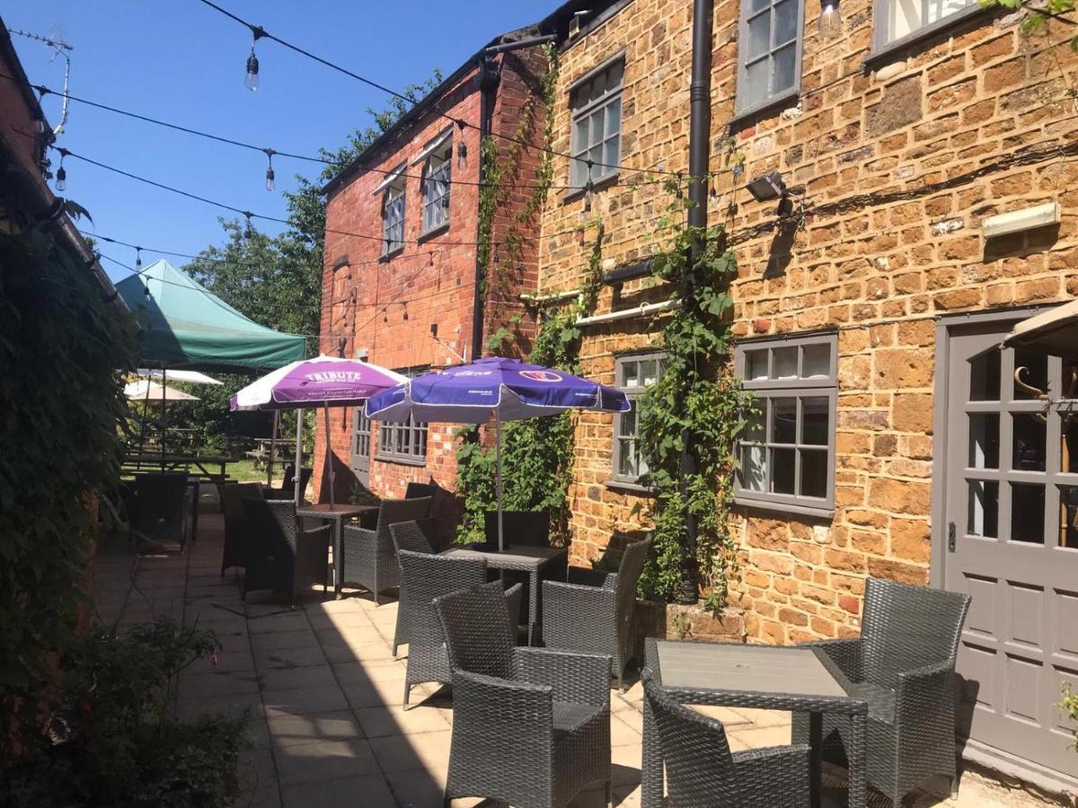 Oyo Unicorn Inn Deddington Exterior photo